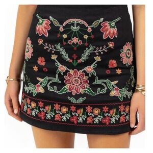 Francescas Mi Ami Black Floral Embroidered Mini Skirt Small Boho Cotton NWOT